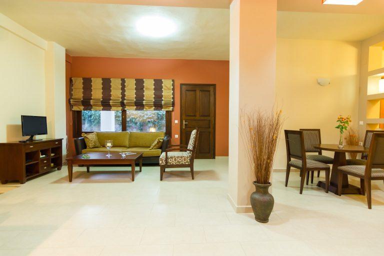 Polichni Hotel Leonidio Ngoại thất bức ảnh